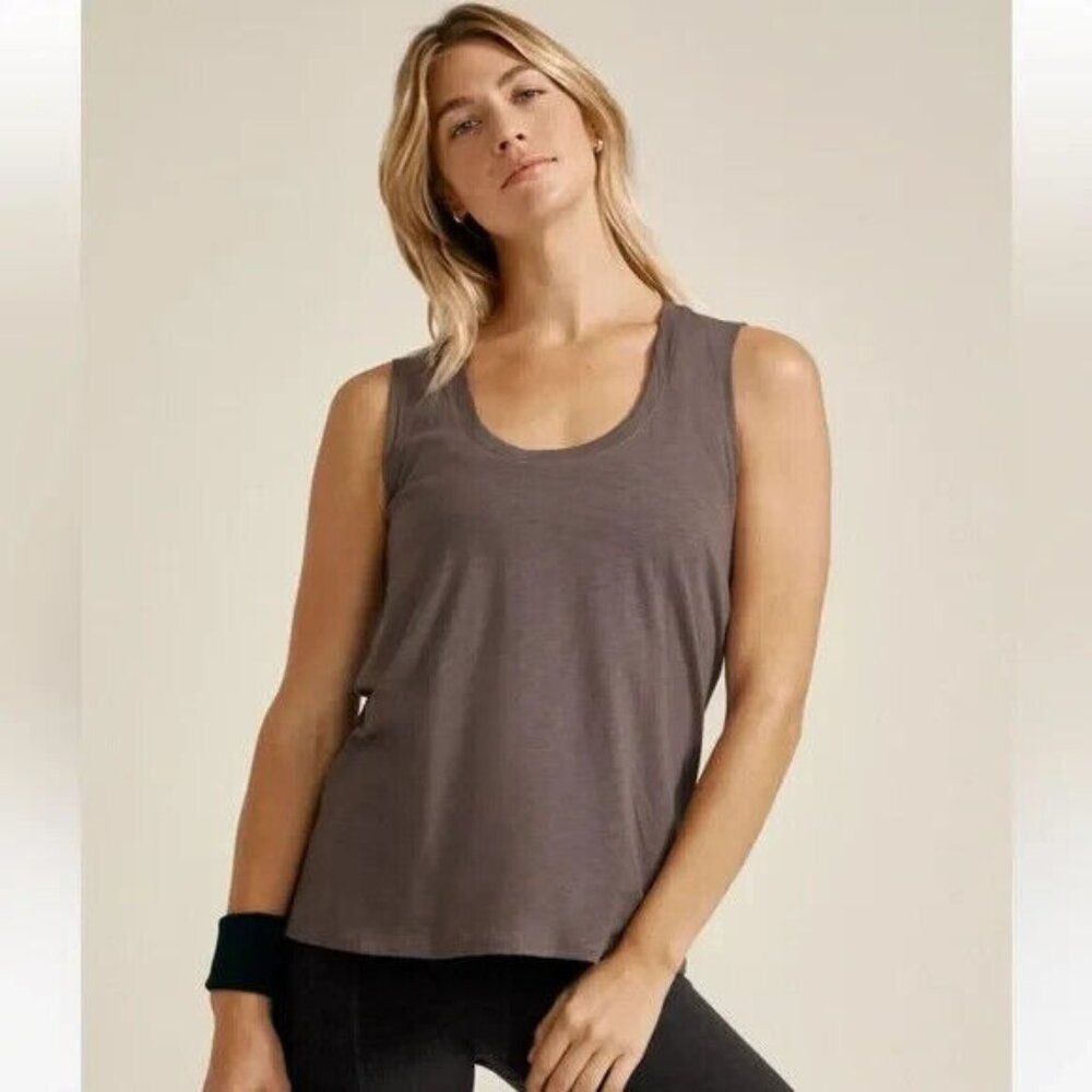 Beyond Yoga Signature Scoop Tank Womens XS Woodland Brown BZ4638‎